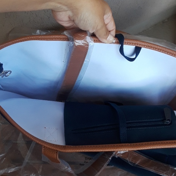 Lakeside Tote - Picture 3 of 4